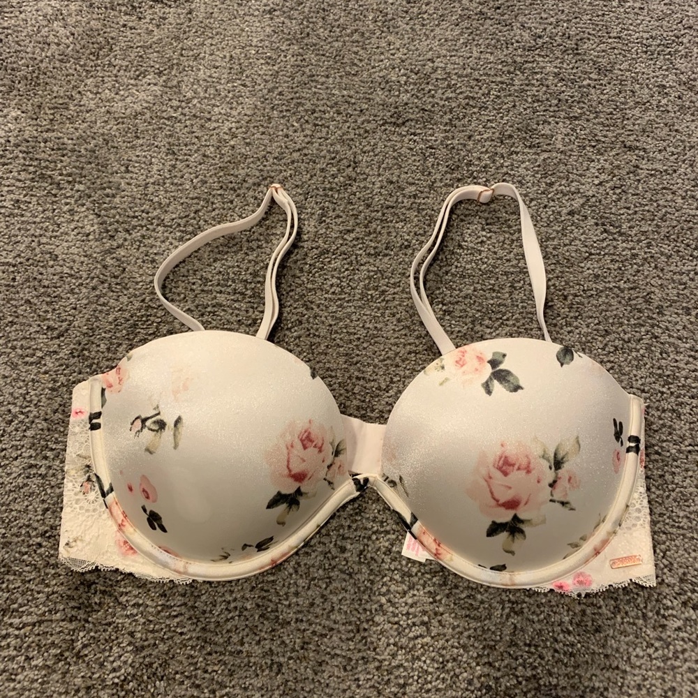 Victoria secrets PINK date bra